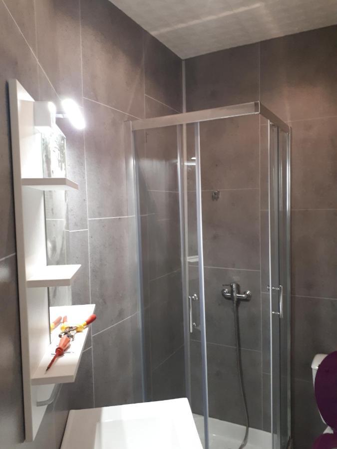 Rent4Night Grenoble Aigle Apartment Exterior photo